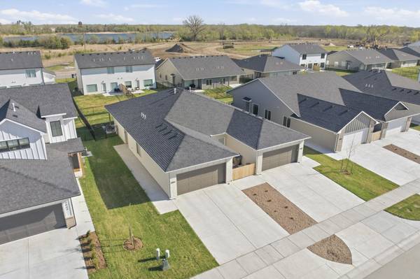 254 & 256 N Mendocino St, Goddard, KS 67205