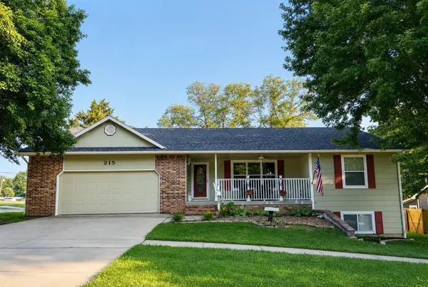 215 E Prather St, Mulvane, KS 67110