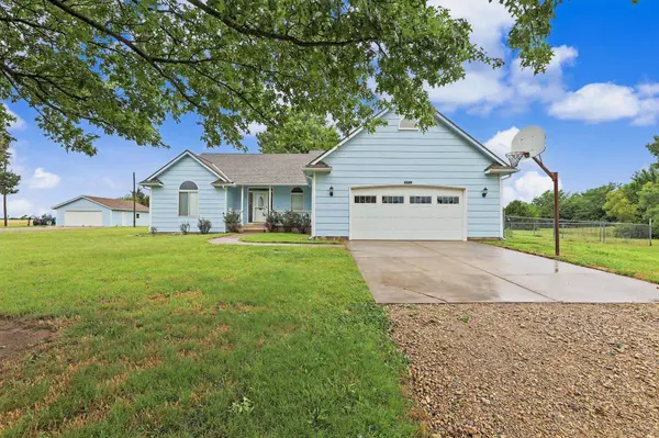 5329 S 179th St W, Goddard, KS 67052