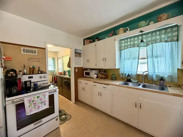 1510 N Main St., Eureka, KS 67045
