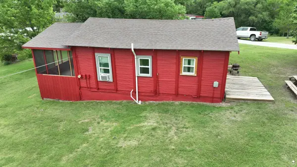 250 NE Hummingbird, Medicine Lodge, KS 67104