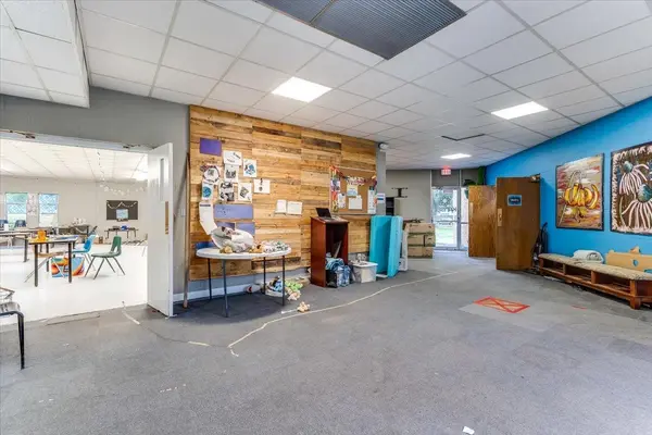 1650 N Fairview Ave, Wichita, KS 67203