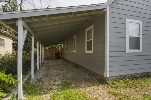 121 SE 5th, Newton, KS 67114