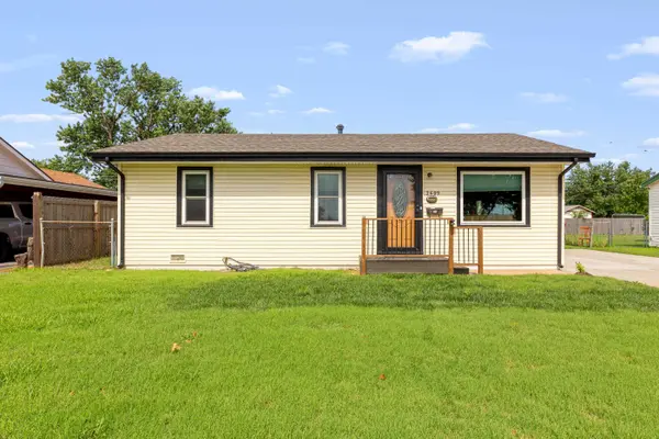 2609 S Elizabeth Ave, Wichita, KS 67217-2221