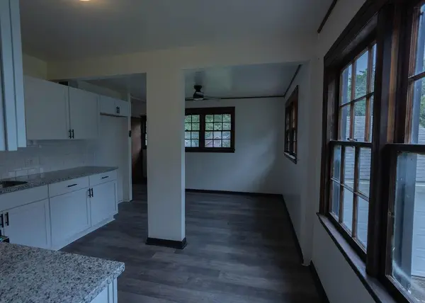 415 College, Winfield, KS 67156