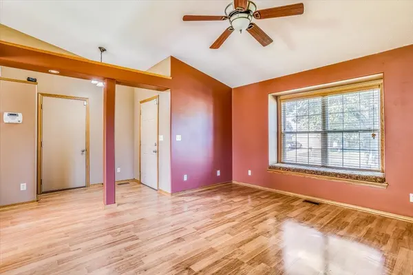 2421 S Cypress, Wichita, KS 67210