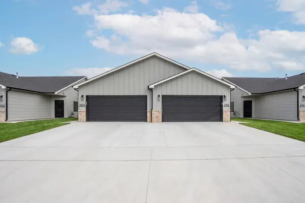 2108-2110 E Plaza Court, Haysville, KS 67060