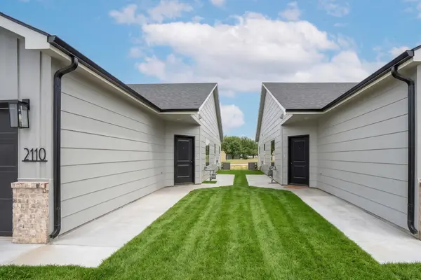 2108-2110 E Plaza Court, Haysville, KS 67060
