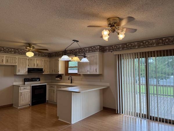 4962 294th, Arkansas City, KS 67005