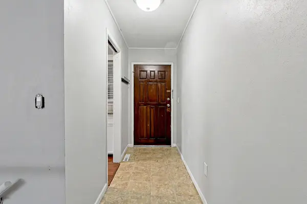 9320 E Barron Cir, Wichita, KS 67207