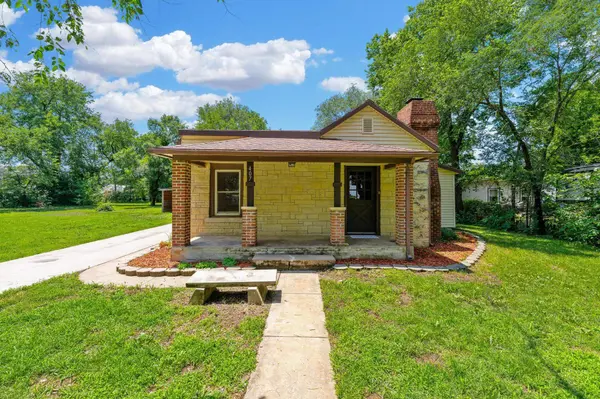 407 N Lincoln, Belle Plaine, KS 67013