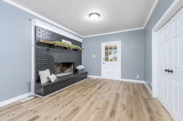 407 N Lincoln, Belle Plaine, KS 67013