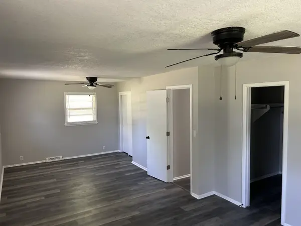 1300 S Fieldcrest, Wichita, KS 67209