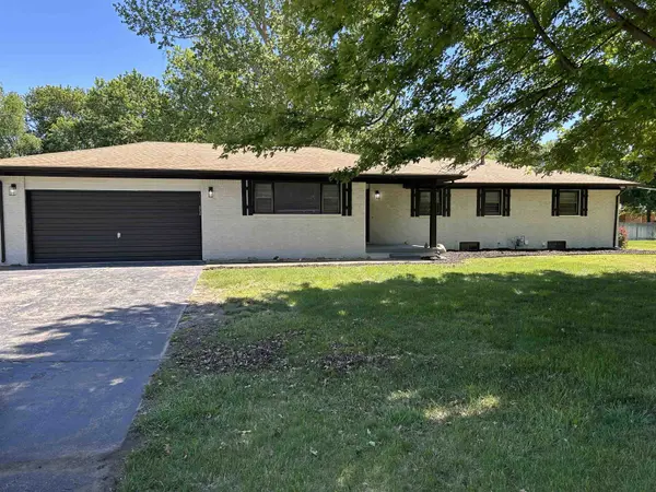 1300 S Fieldcrest, Wichita, KS 67209