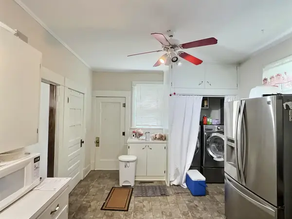 330 E 4th, Newton, KS 67114