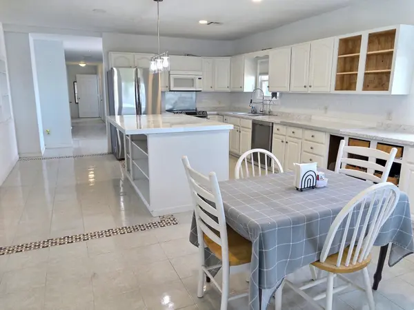 196 E 50th St S, Wellington, KS 67152