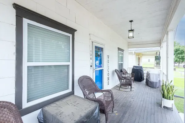 126 N 3rd St, Arkansas City, KS 67005