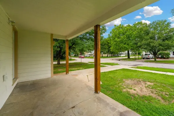 1901 S Emporia, Wichita, KS 67211