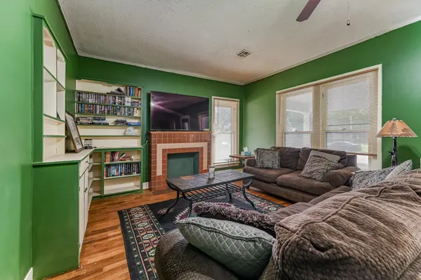 212 W 2nd, Halstead, KS 67056