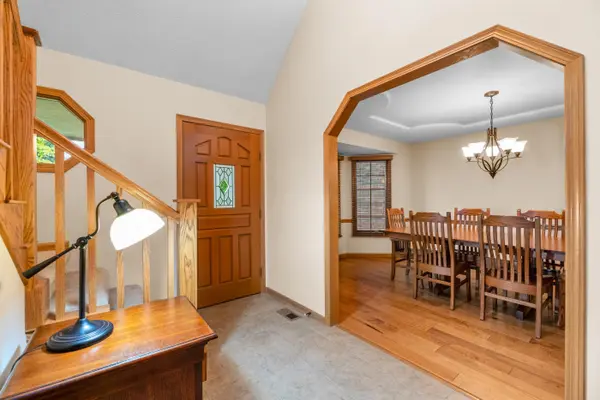 1250 N Pine Grove Ct, Wichita, KS 67212
