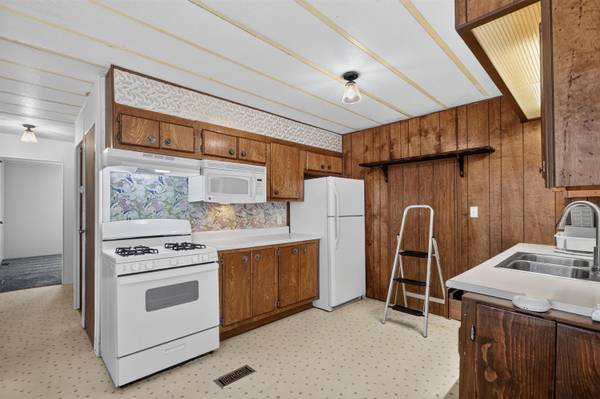 607 E Highland, Towanda, KS 67144