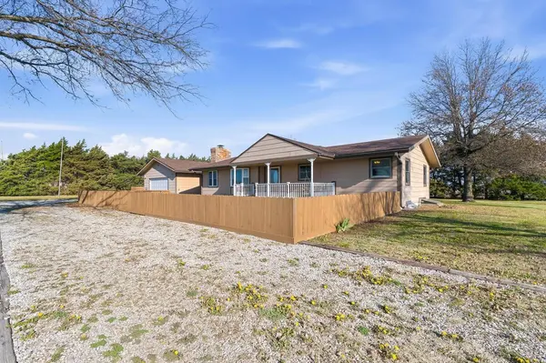2416 W 111th St S, Peck, KS 67120