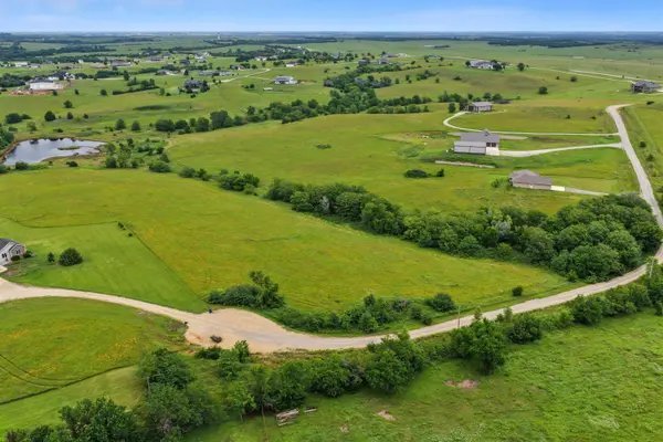 00000 N Streckfus Trail, Salina, KS 67401