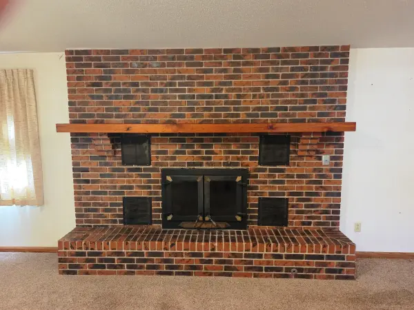 1500 E 9th St, Newton, KS 67114