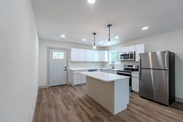212 N West St, Leon, KS 67074