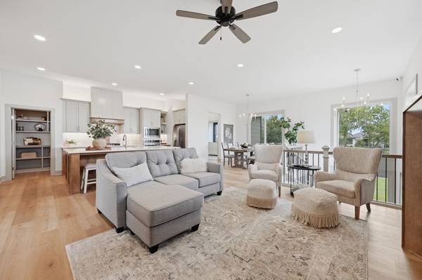 5108 N Highland St, Bel Aire, KS 67220