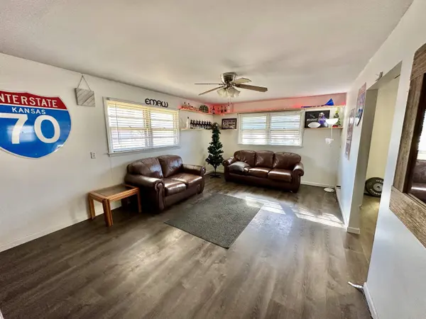 1753 Cassell Rd, Manhattan, KS 66502