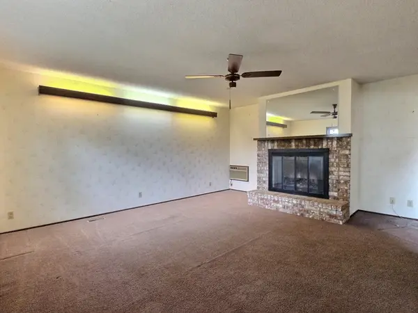 213 S Lauber Ln, Derby, KS 67037
