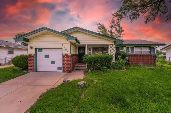 2104 S Osage Ave., Wichita, KS 67213