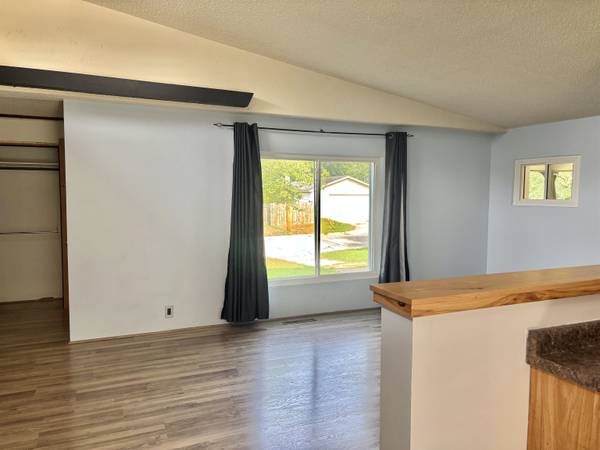 1772 S Clifton, Wichita, KS 67218