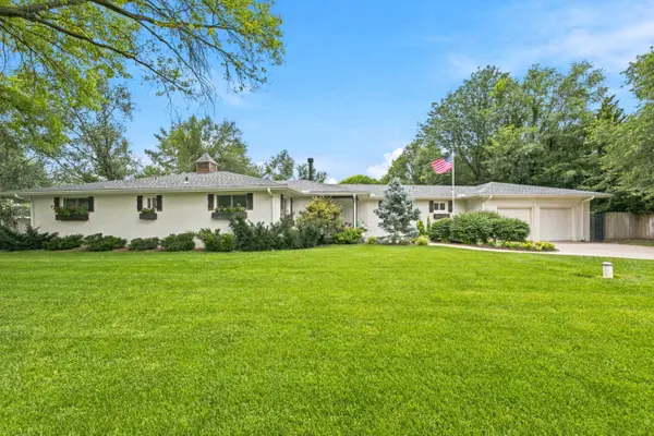 9 W Rolling Hills Dr, Wichita, KS 67212
