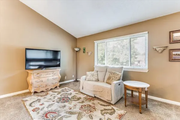 5434 S Washington Ave, Wichita, KS 67216