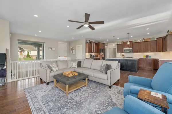 5104 N Colonial Ave, Bel Aire, KS 67226