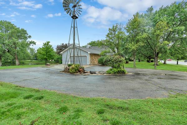 1340 S Greenwich, Wichita, KS 67207
