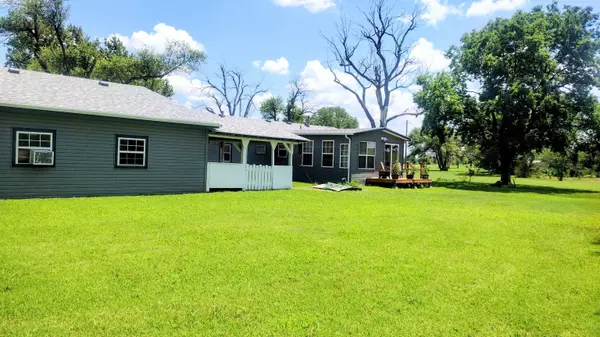 501 Westridge, Hutchinson, KS 67501