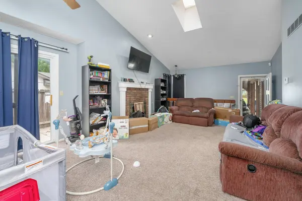 1509 N Smith Cir, Wichita, KS 67212