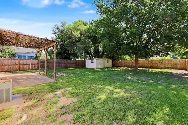 2232 S Estelle, Wichita, KS 67211