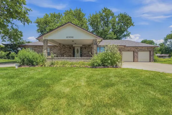 6306 N Bella Rd, Wichita, KS 67204