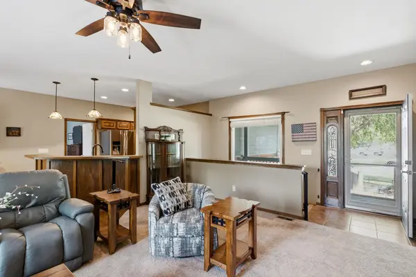 1301 E Rushwood Dr, Derby, KS 67037-3461