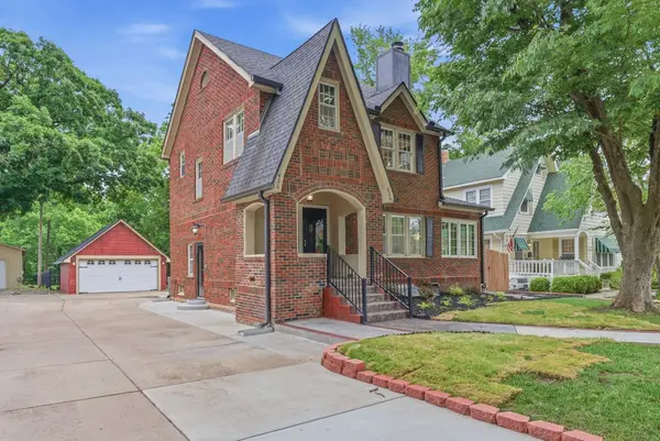 426 S Belmont St, Wichita, KS 67218