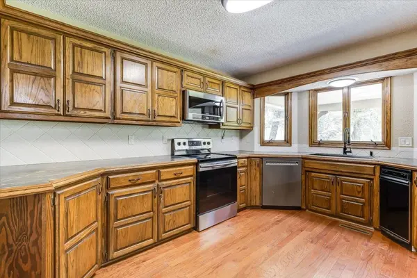 1309 S Bridgewater Drive, Wichita, KS 67209