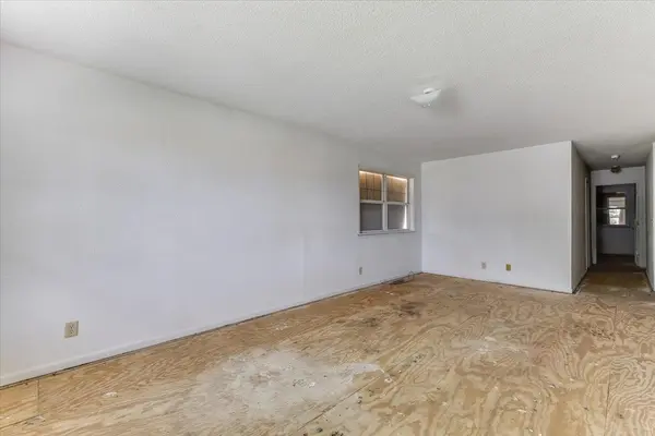 7025 W Frazier, Wichita, KS 67212