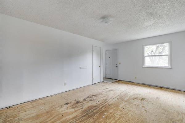 7031 W Frazier Ln, Wichita, KS 67212