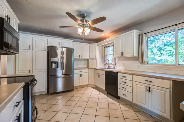 2081 Leland Way, Salina, KS 67401