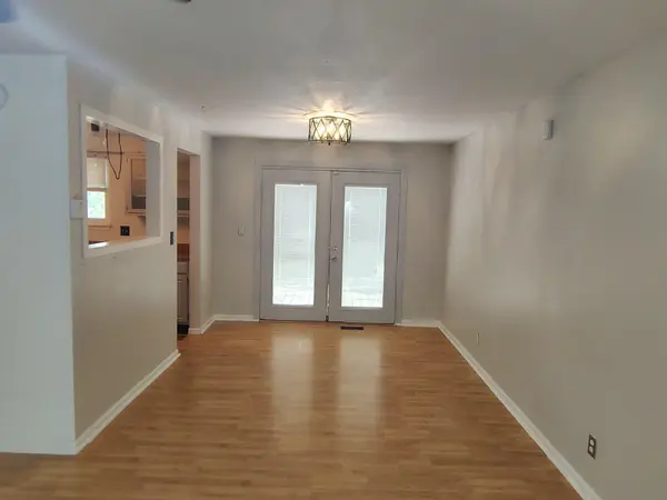3153 N Cranberry St, Wichita, KS 67226