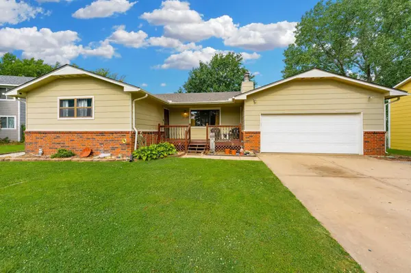 1109 N Burrows, Belle Plaine, KS 67013